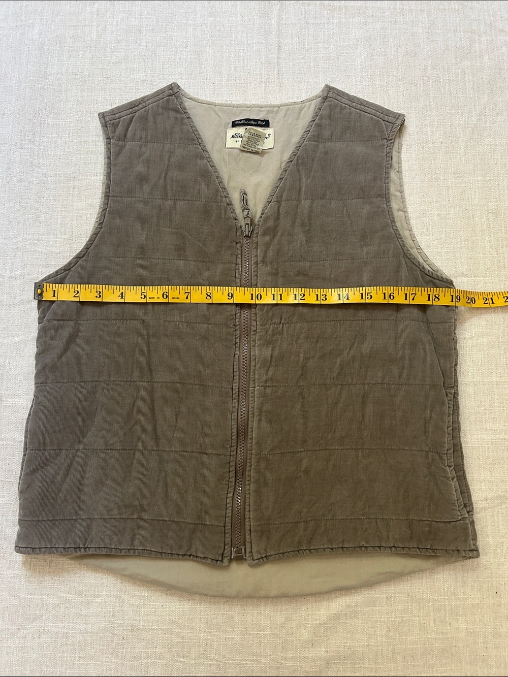 Eddie Bauer Collins Bay Vest Women's S Taupe Quilted Zip-Front Outdoor Corduroy - Picture 4 of 11